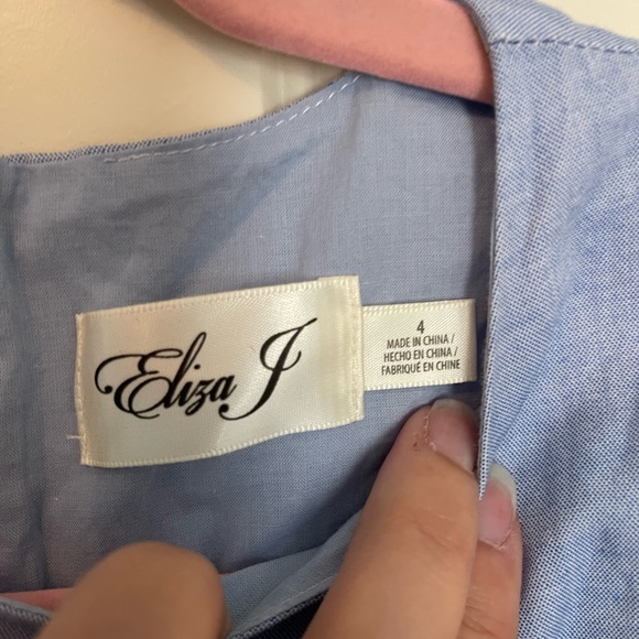 Eliza J Blue Chambry Pink Tassel Sleeveless tiered fit and flare dress.  Size 4 - Picture 4 of 5